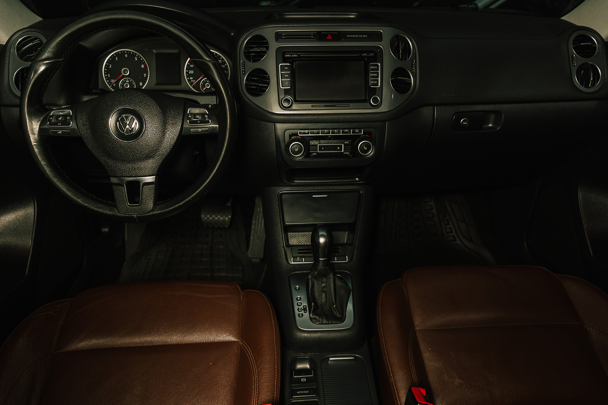 VOLKSWAGEN TIGUAN 2015 TRACK FUN