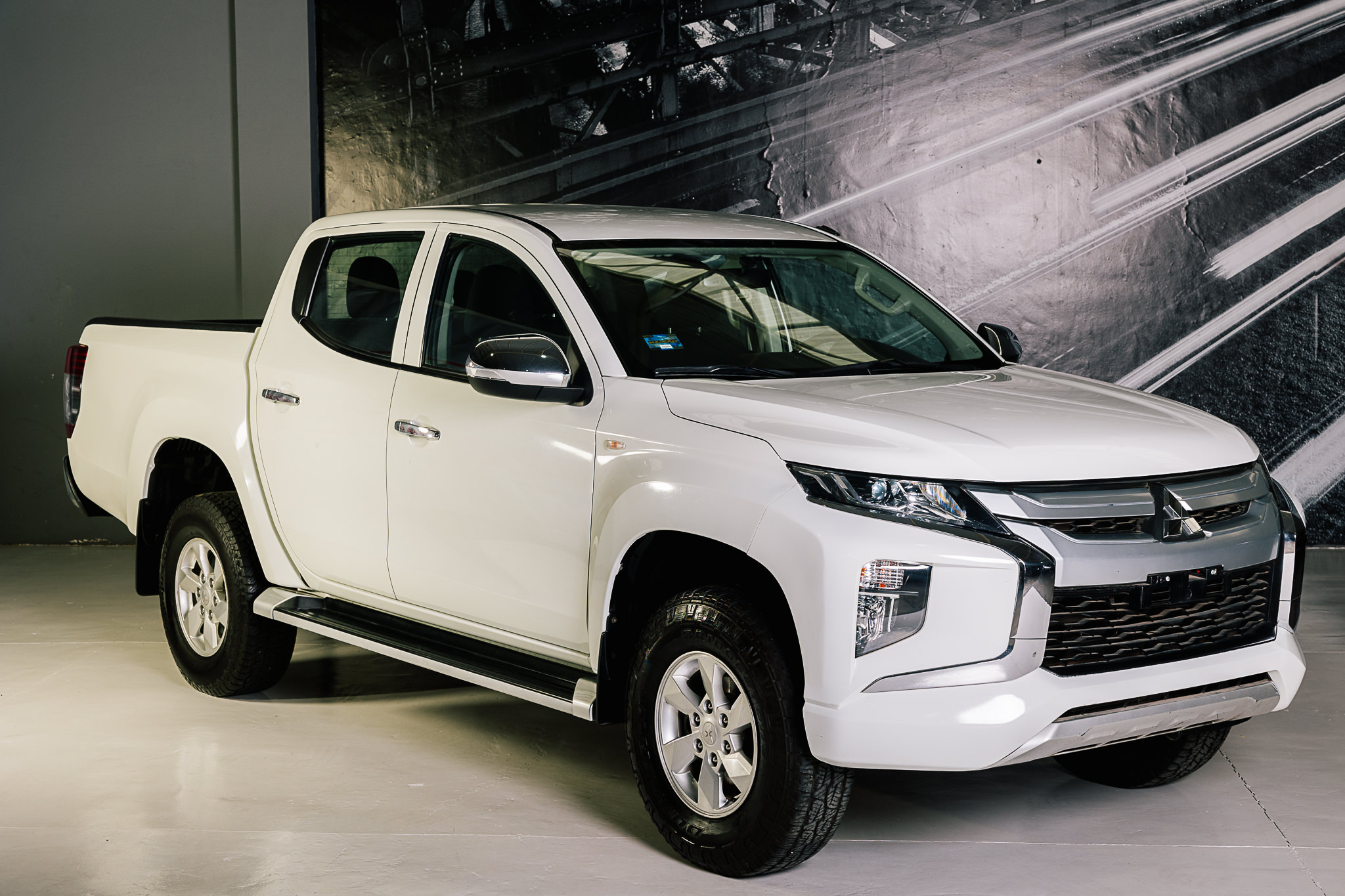 MITSUBISHI L-200 GLX 2021              (BONO DE $20,000)
