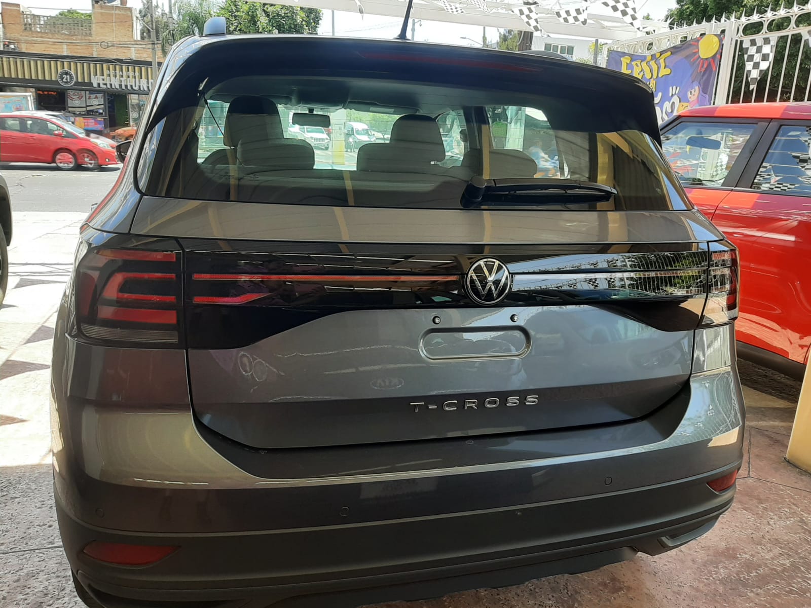 VOLKSWAGEN T-CROSS 2023