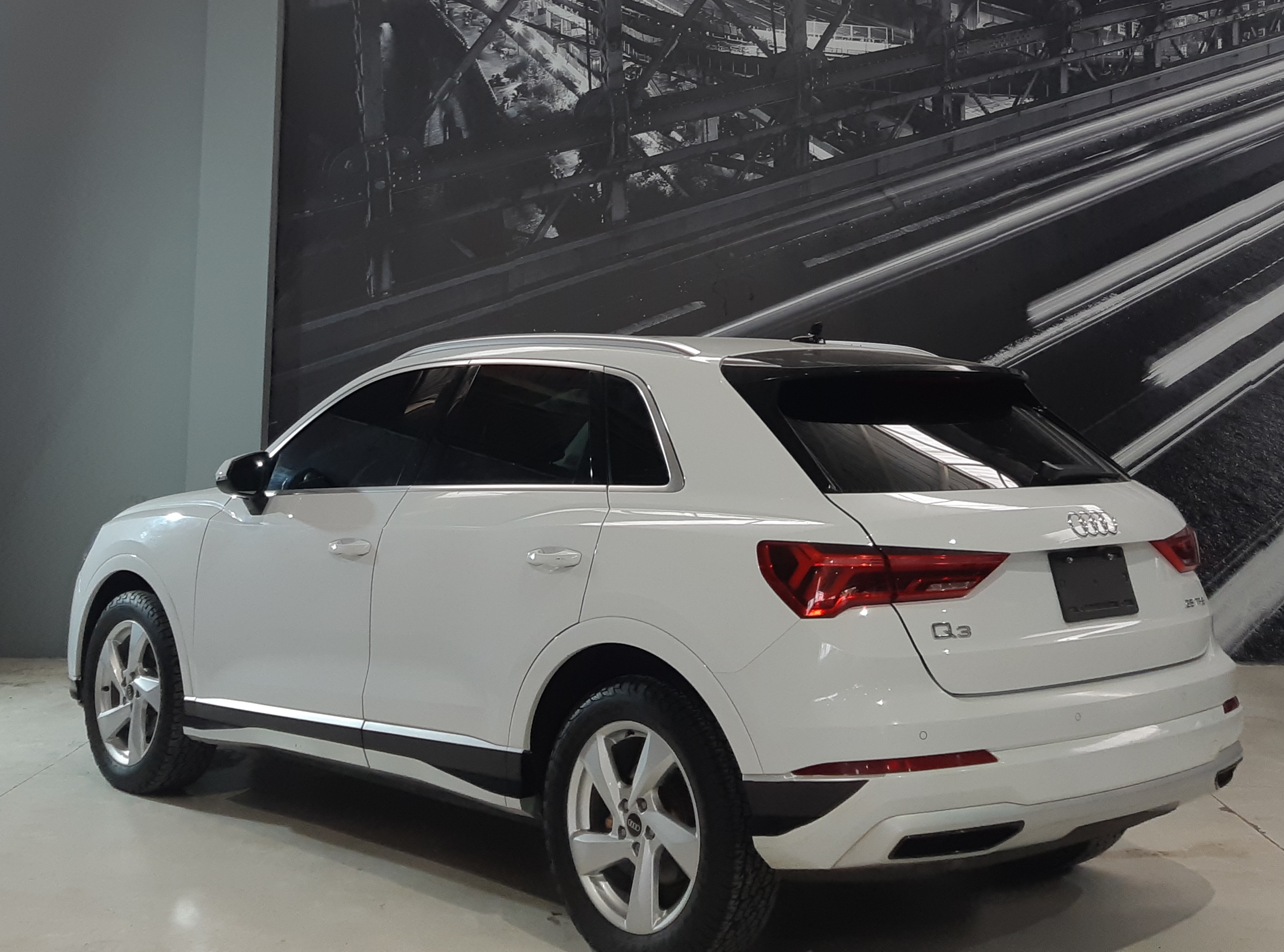 AUDI Q3 LUXURY 2021