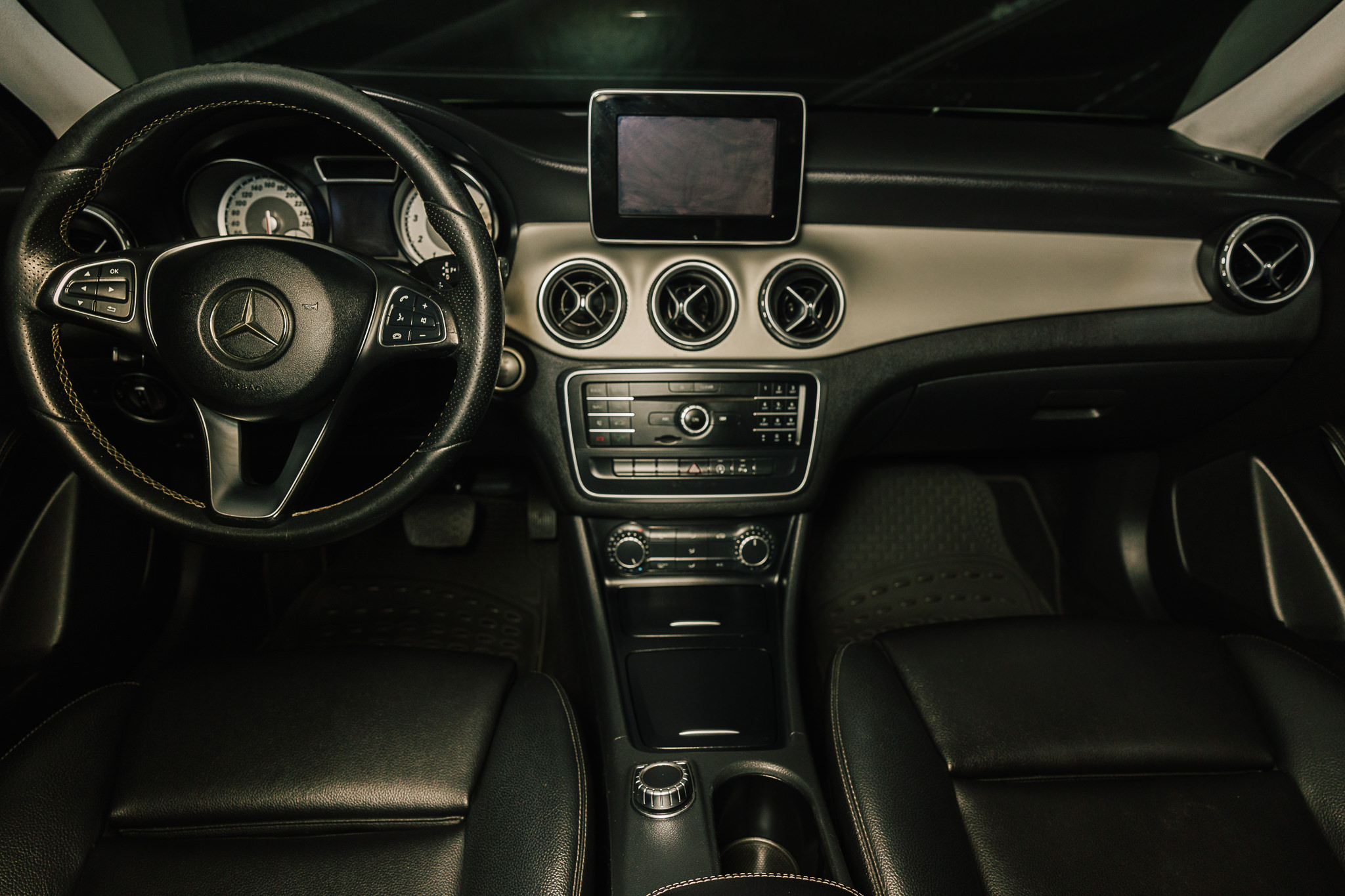 MERCEDES GLA 200 2017 SPORT