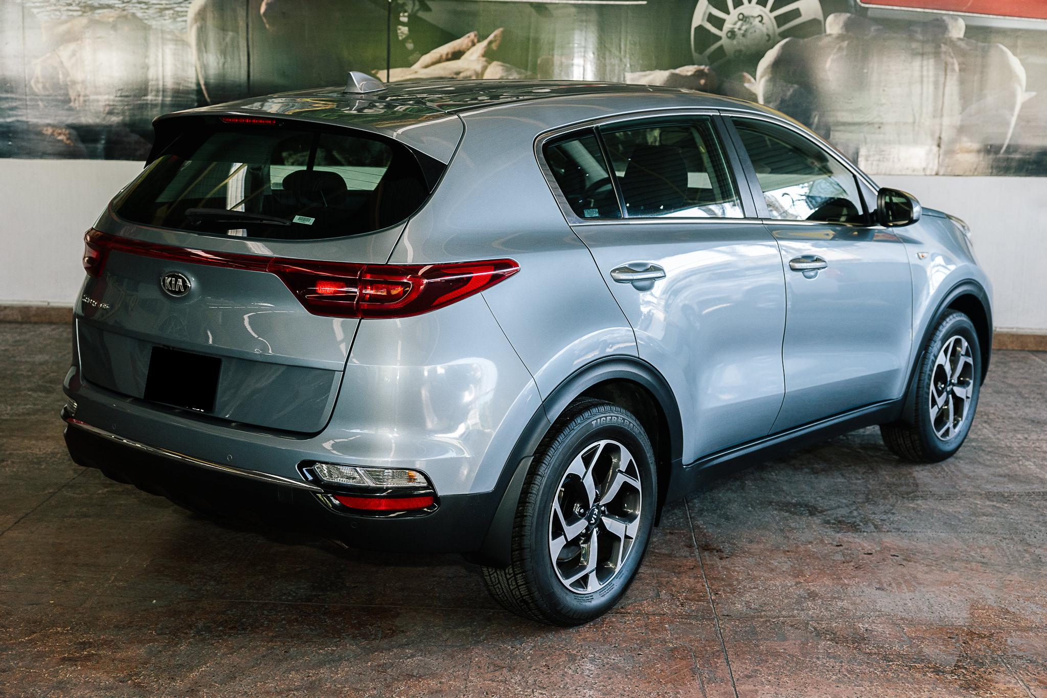 KIA SPORTAGE LX 2020