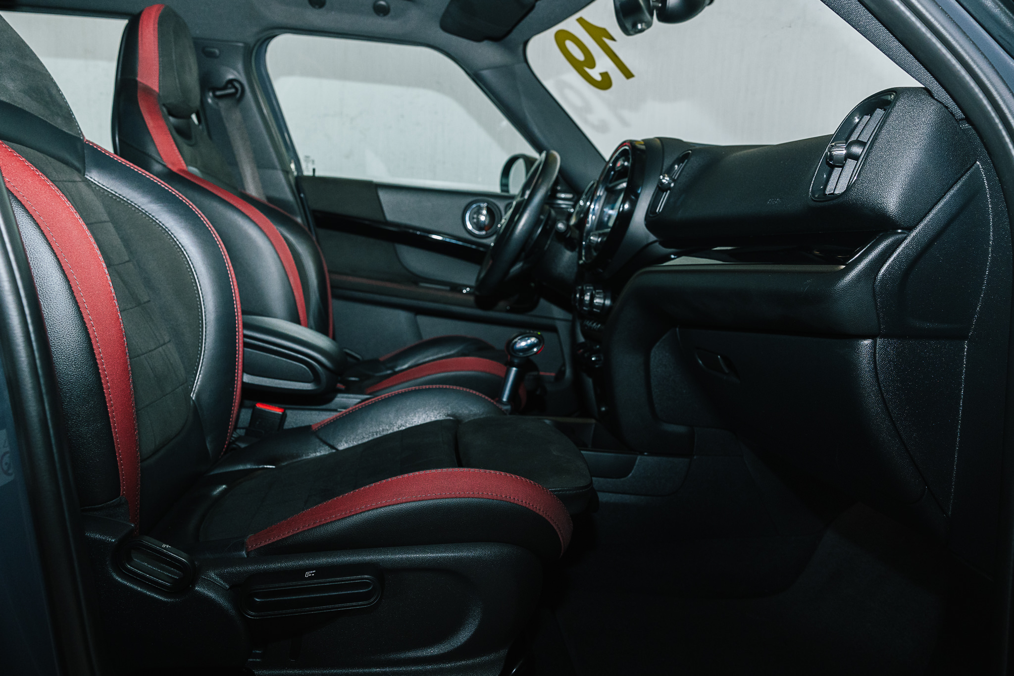 BMW MINI COOPER COMTRY MAN 2019