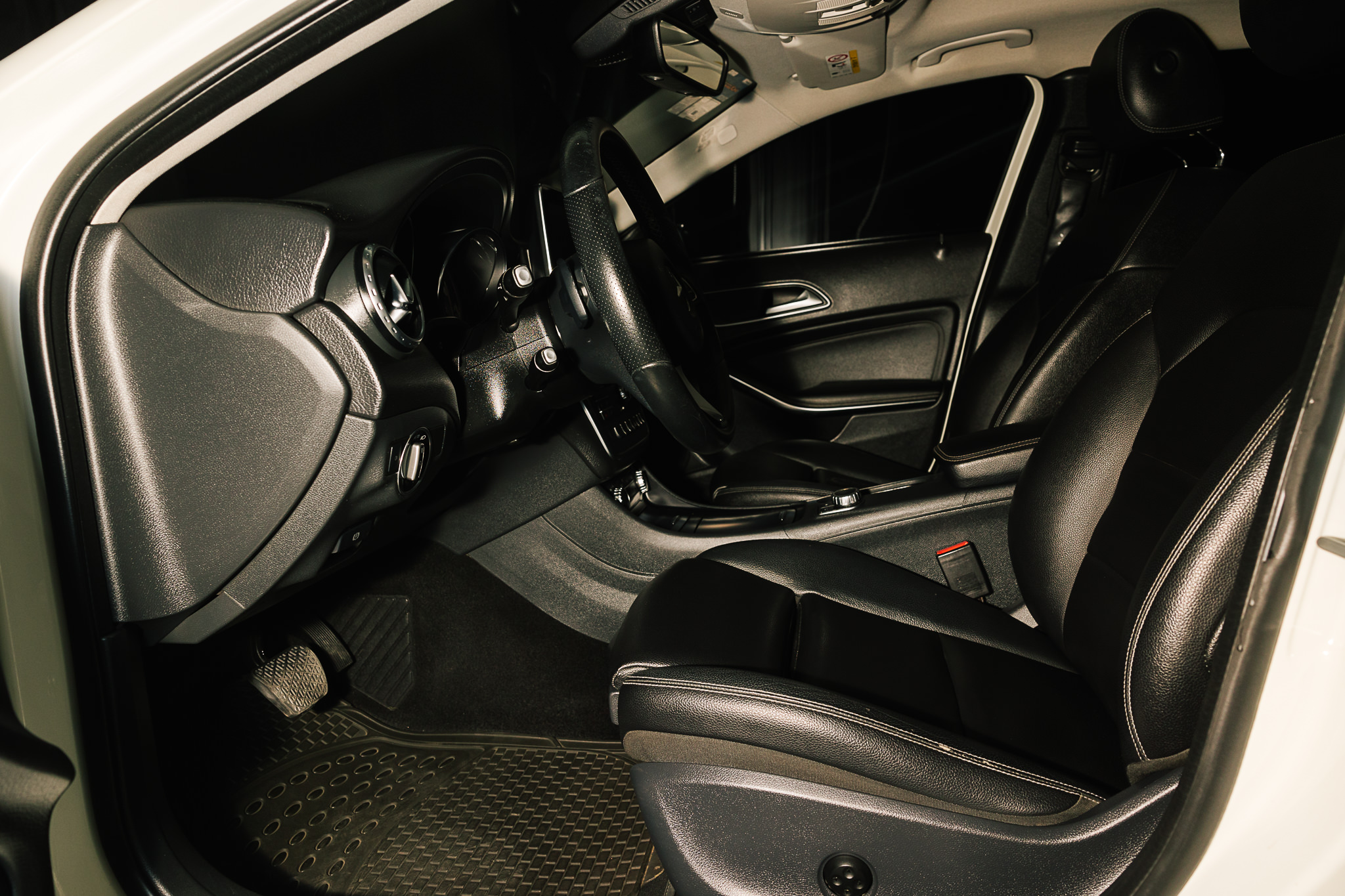 MERCEDES GLA 200 SPORT CGI 2017