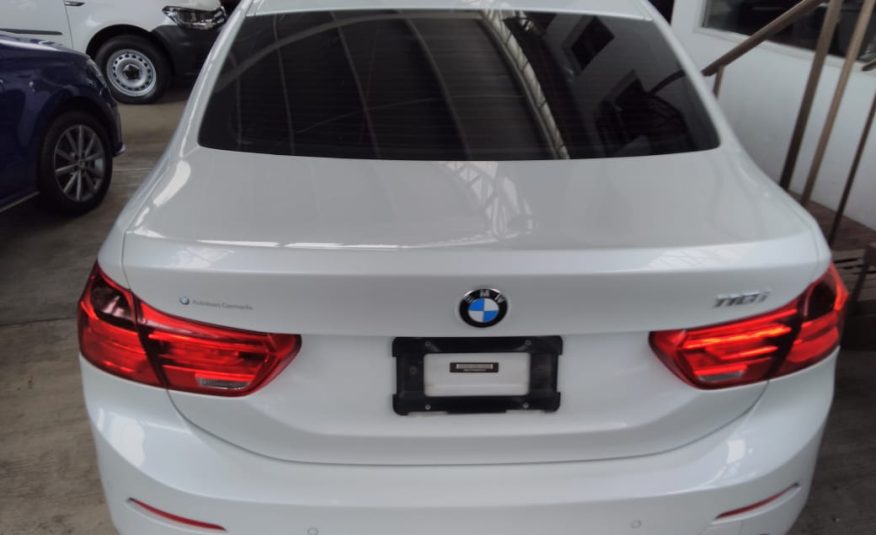 BMW 118iA 2019 SEDAN SPORT LINE