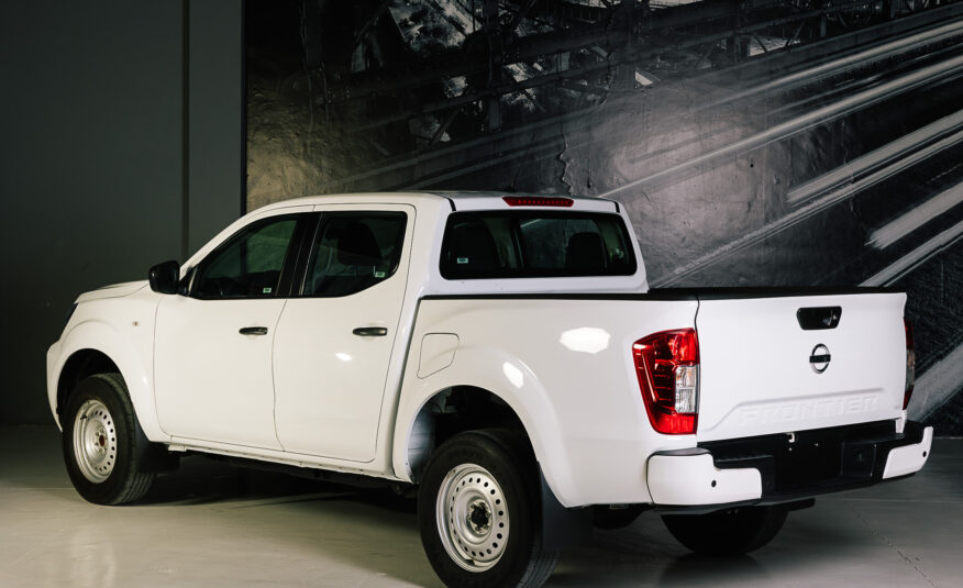 NISSAN  NP300 2022 FRONTIER XE