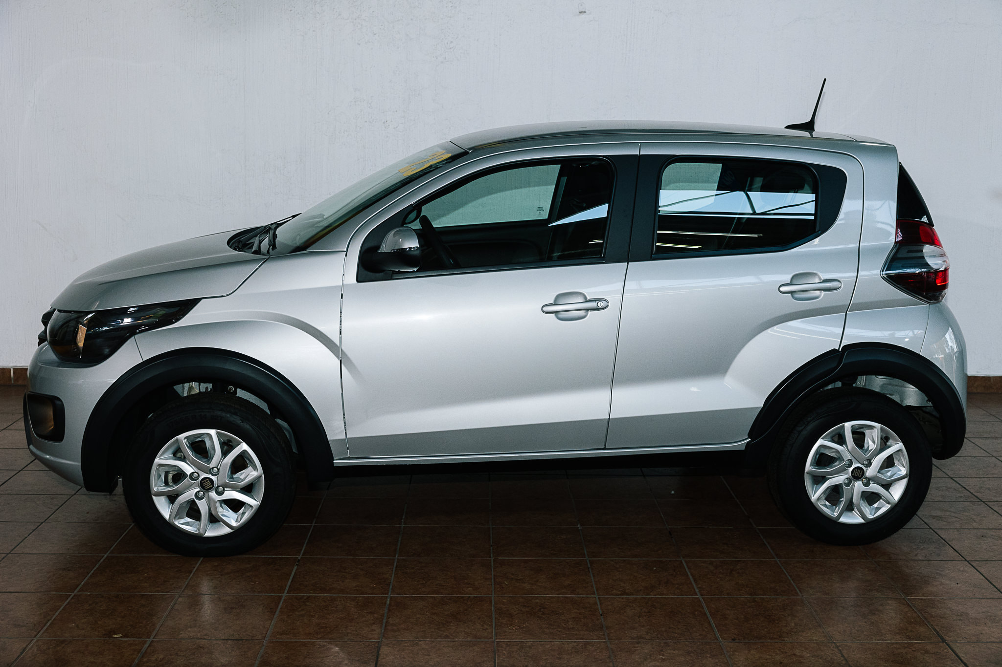 FIAT MOBI LIKE HATCHBACK 2023