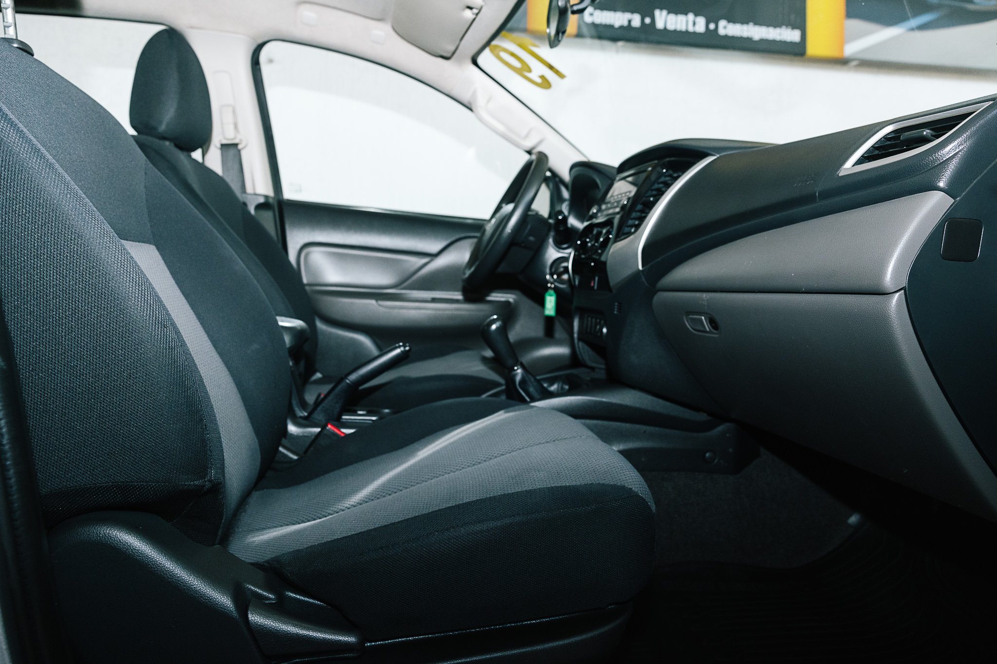 MITSUBISHI L-200 GLS 2019          (BONO DE $30,000)