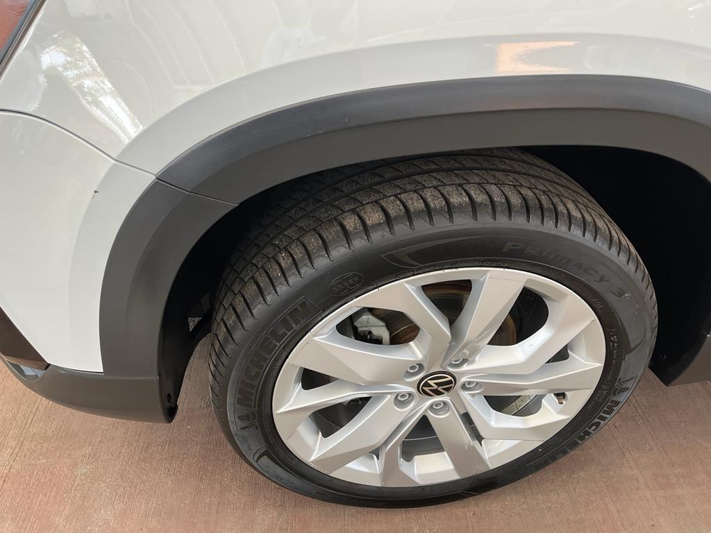 VOLKSWAGEN TAOS CONFORTLINE 2021