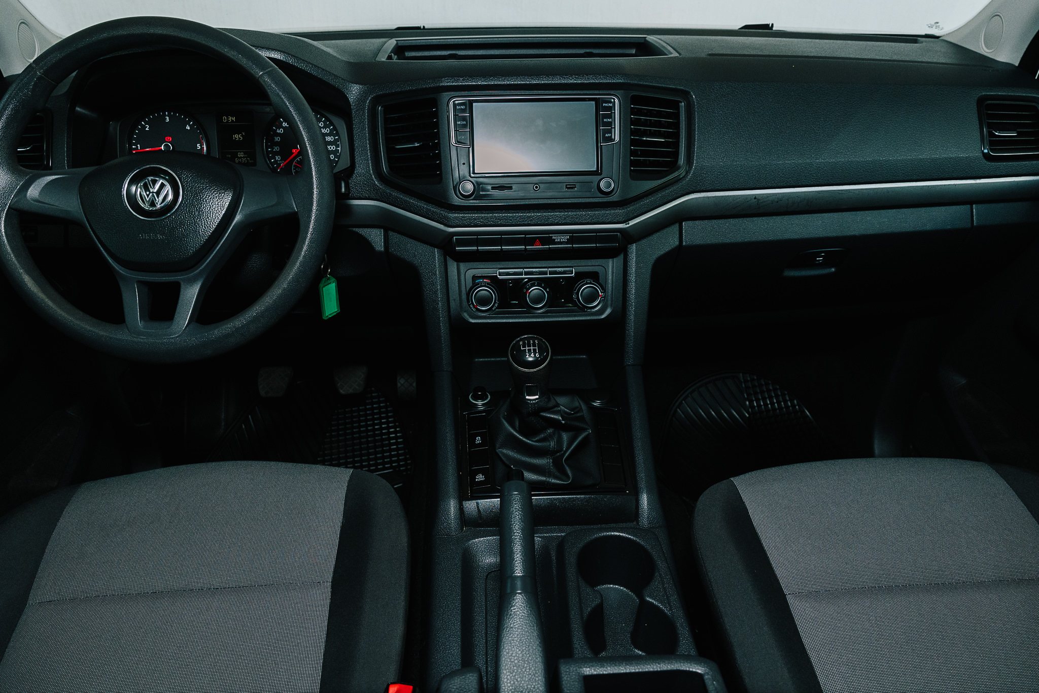 VOLKSWAGEN AMAROK 2018 DC TRENDLINE