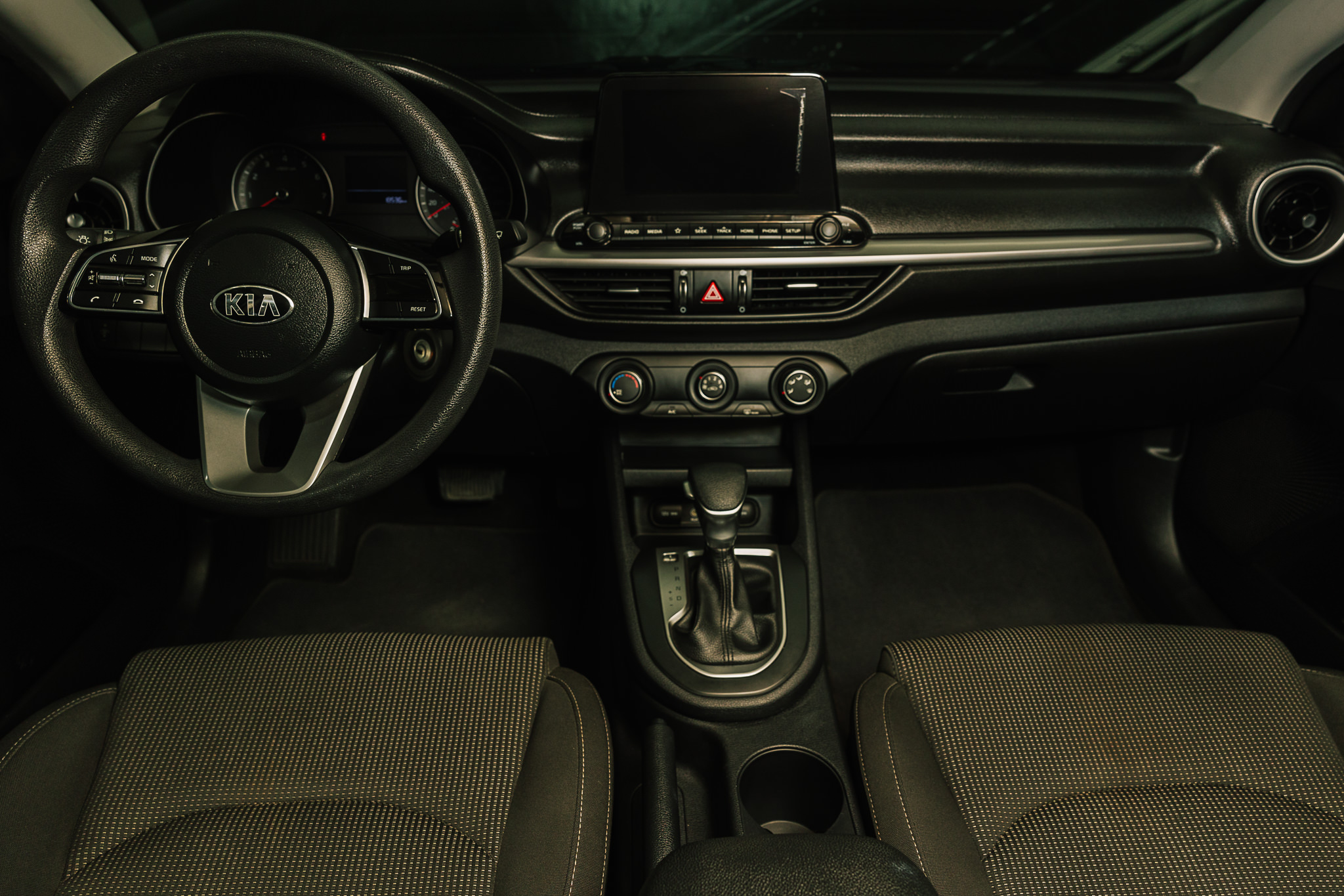 KIA FORTE 2020 SEDAN IVT                  (BONO DE $20,000)