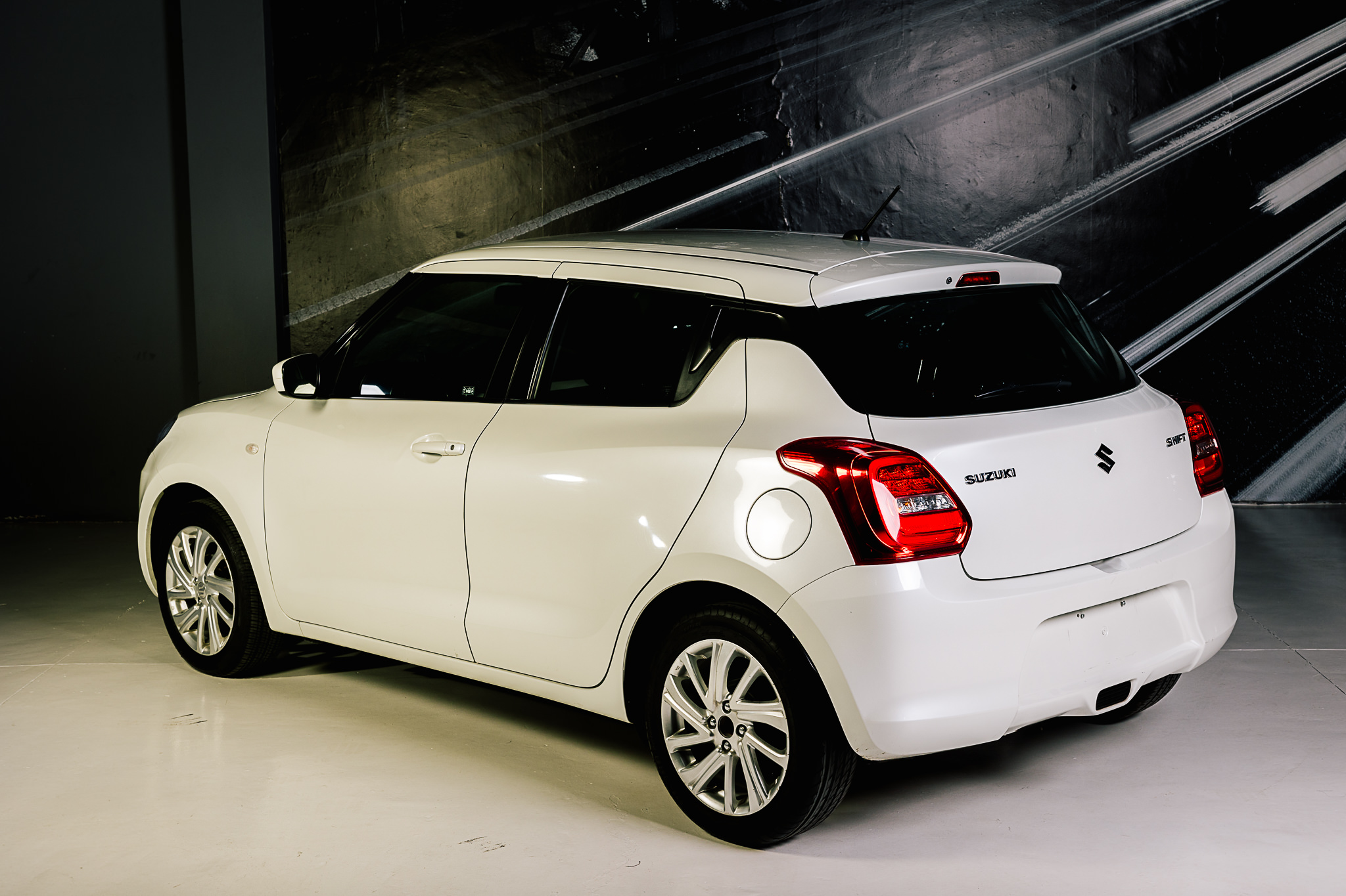 SUZUKI SWIFT 2023 GLS