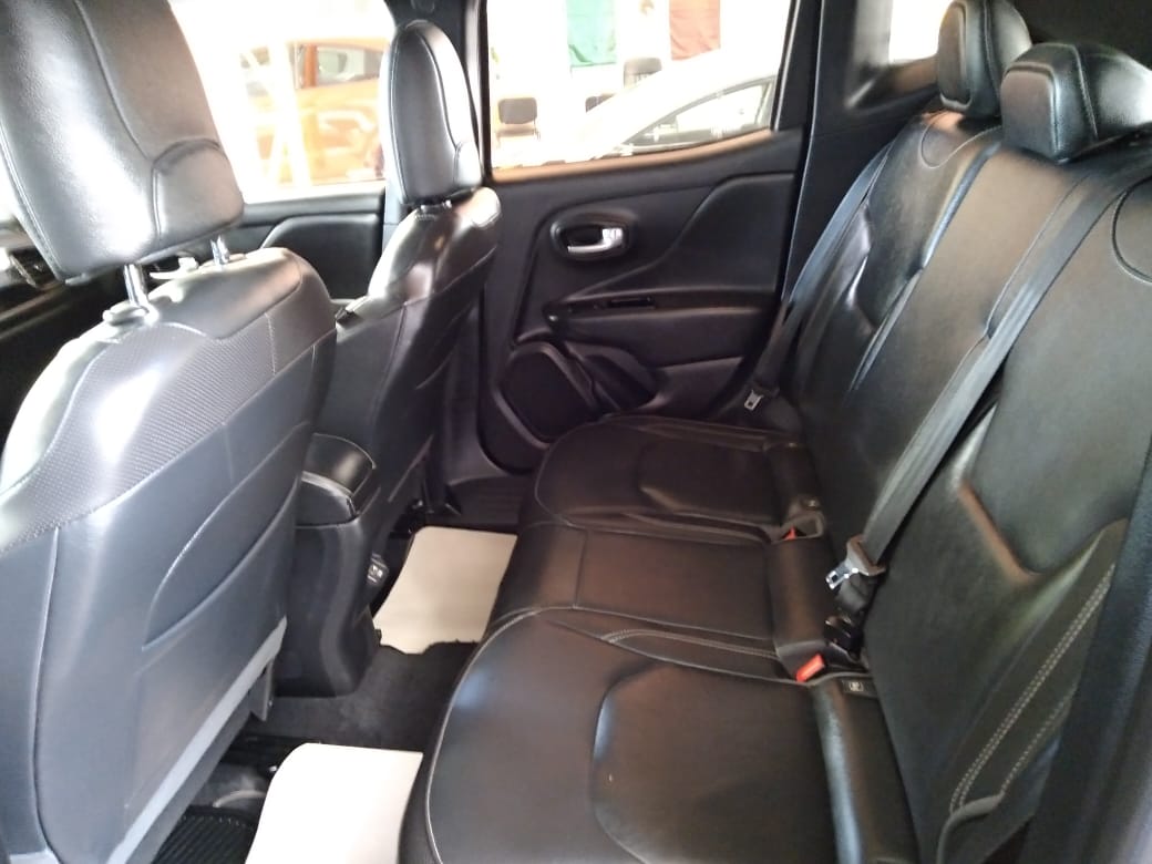 JEEP RENEGADE LATITUDE 2023