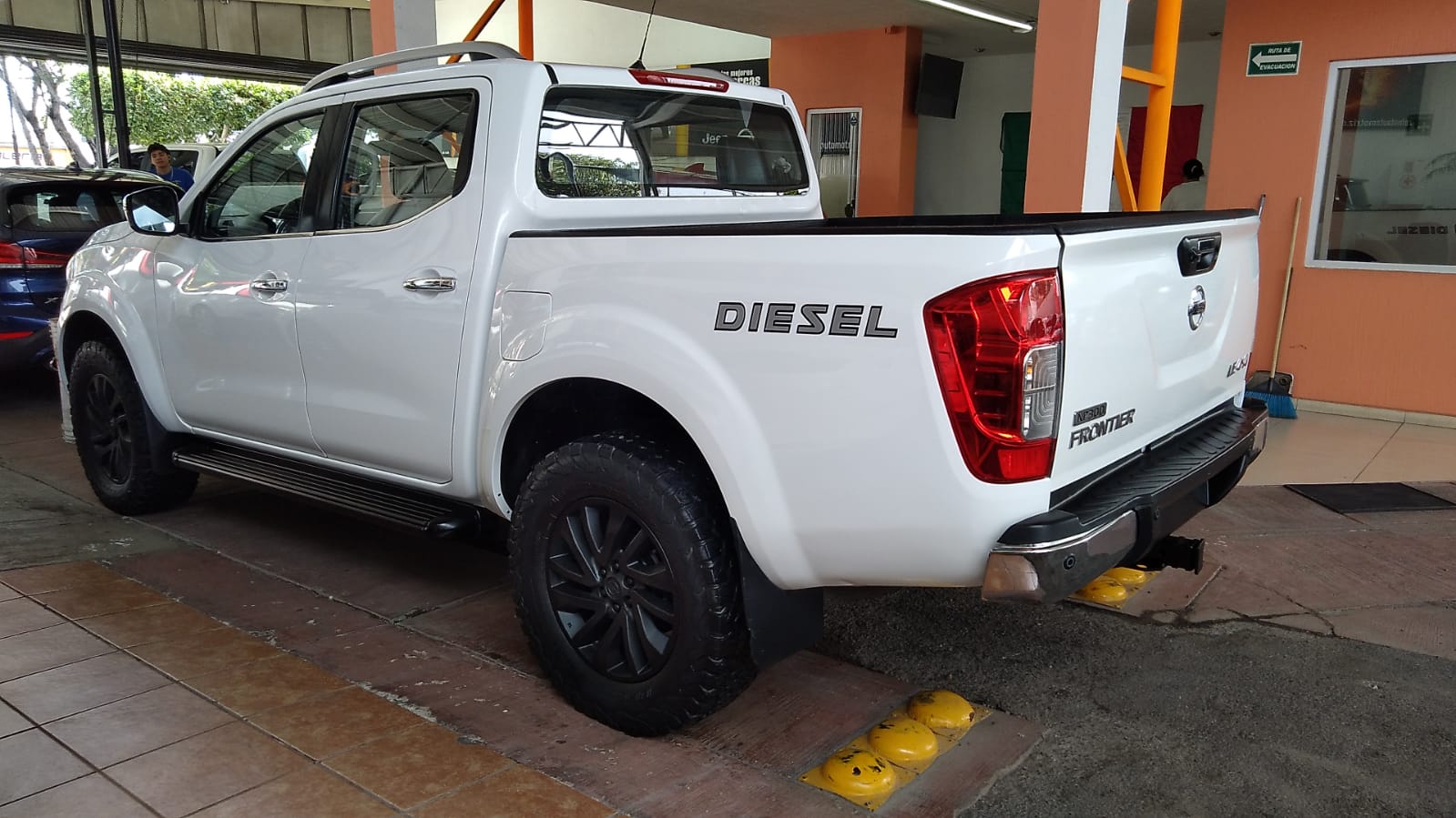 NISSAN FRONTIER NP 300 2016