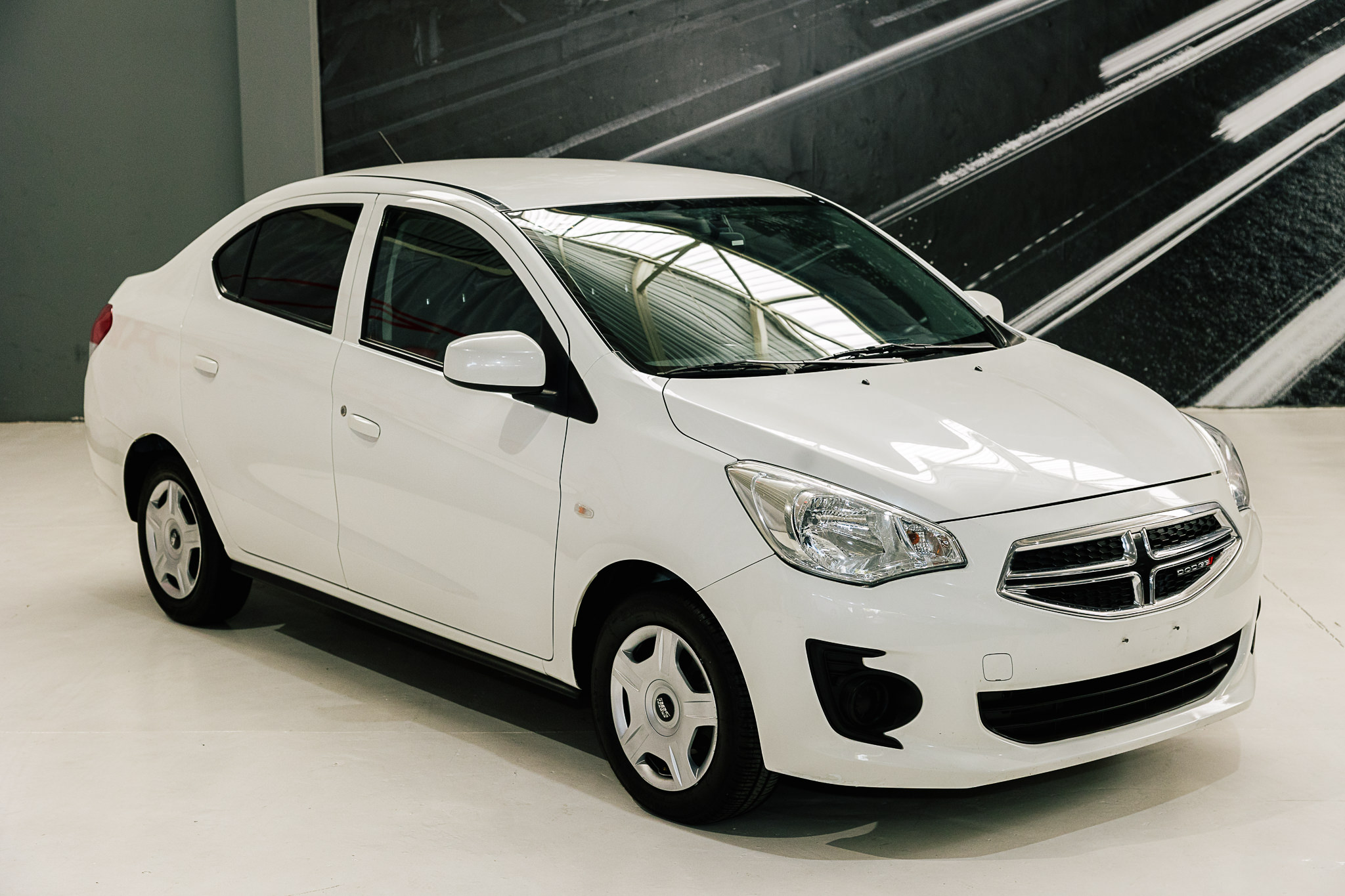 DODGE ATTITUDE SE 2023                                            (BONO DE $25,000)