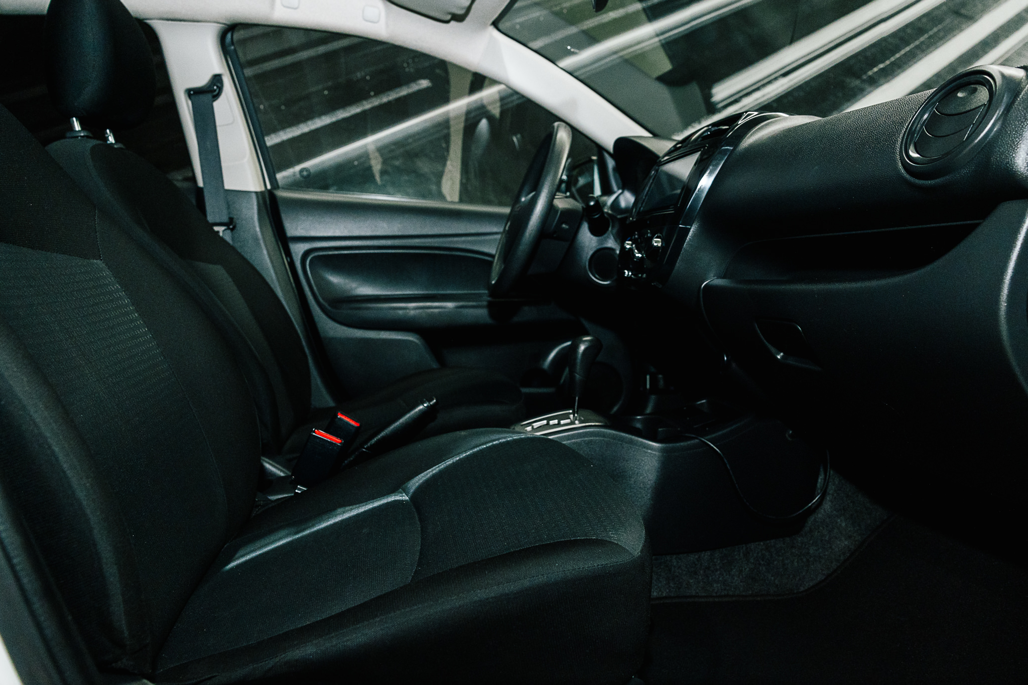 DODGE ATTITUDE SE 2023                                            (BONO DE $25,000)