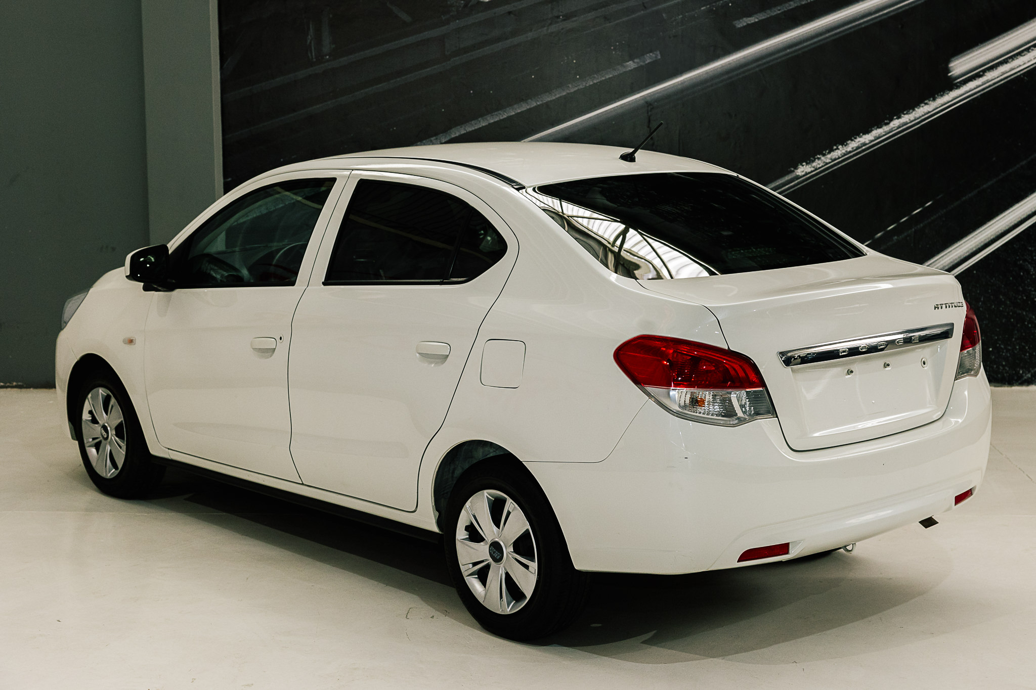 DODGE ATTITUDE SE 2023                                            (BONO DE $25,000)