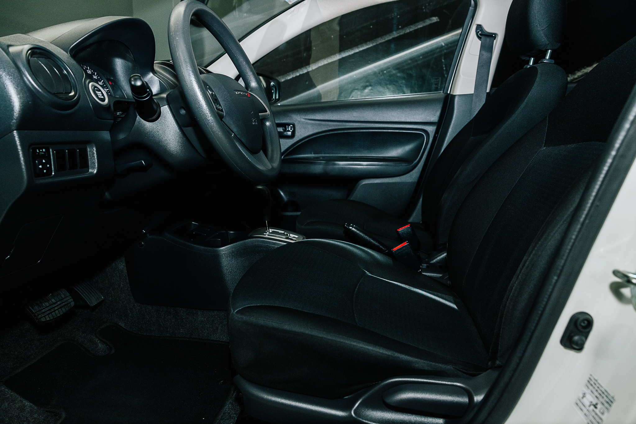 DODGE ATTITUDE SE 2023                                            (BONO DE $25,000)