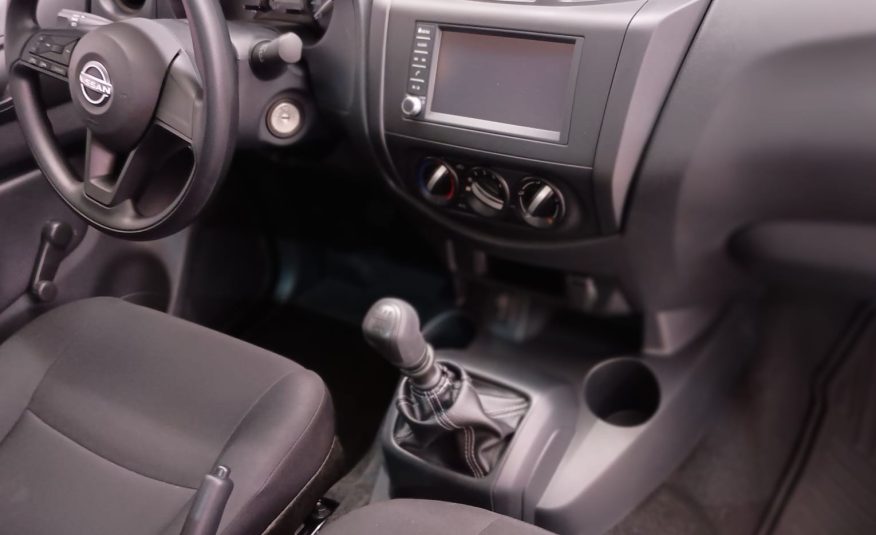 NISSAN NP 300 2025 CHASIS