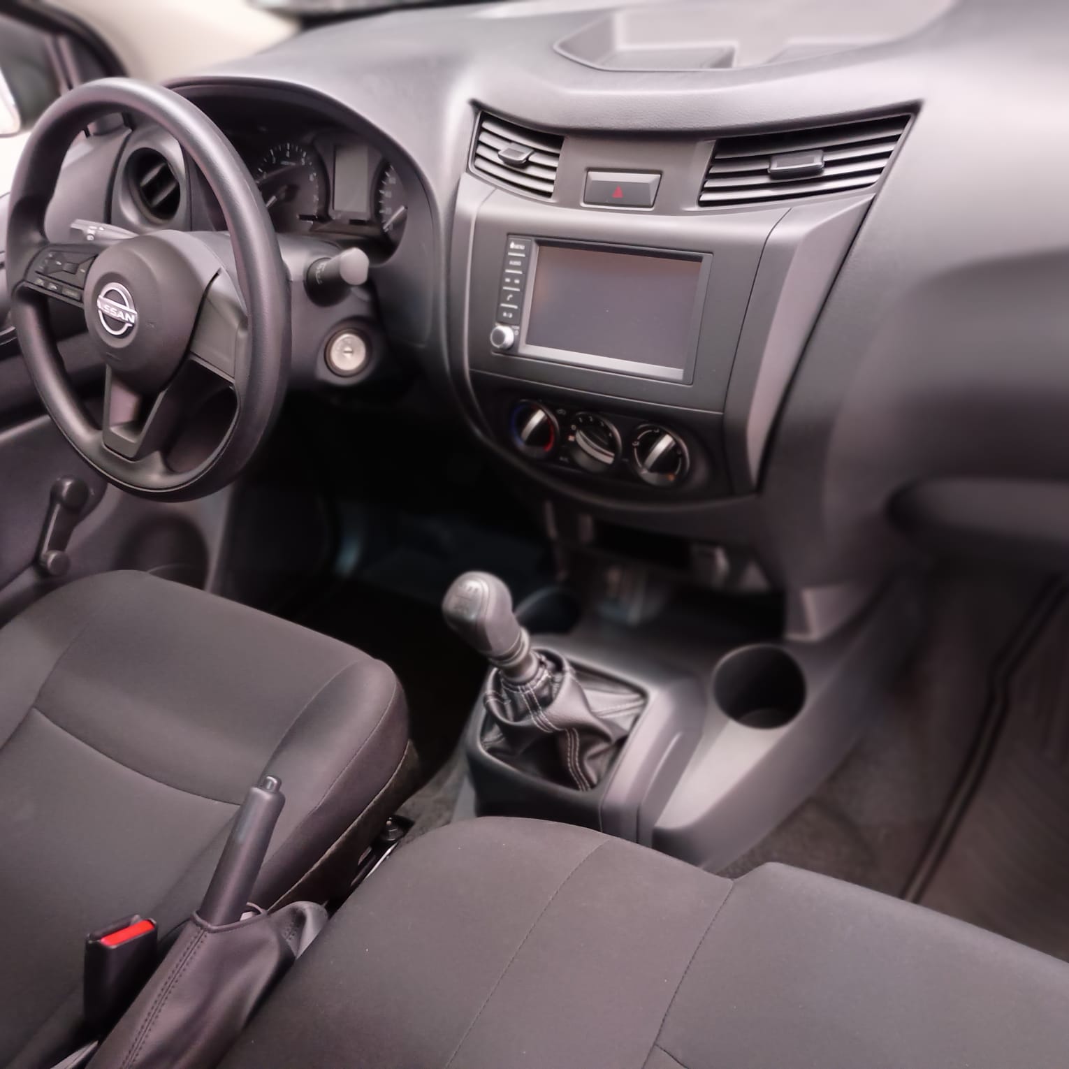 NISSAN NP 300 2025 CHASIS