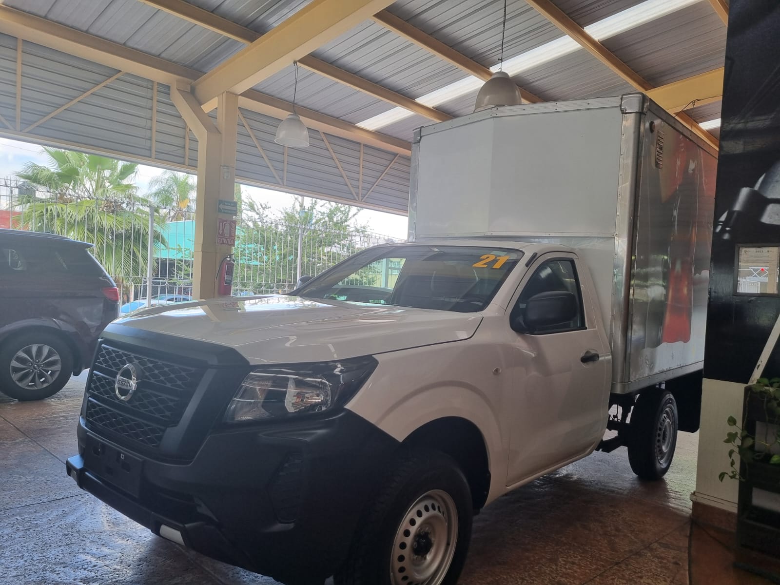 NISSAN FRONTIER NP300 2021