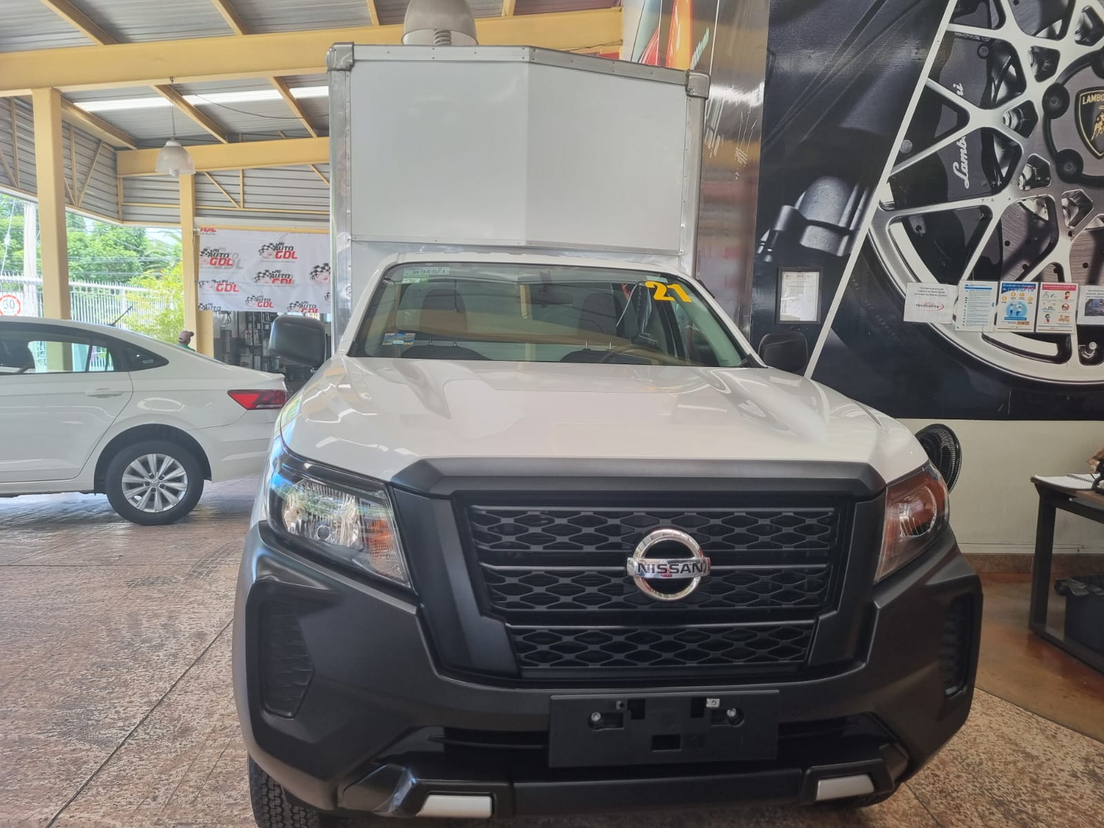 NISSAN FRONTIER NP300 2021