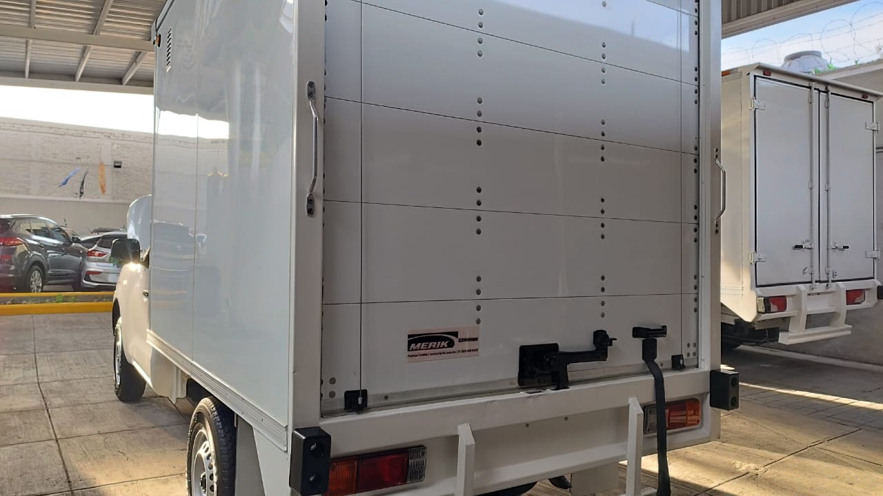 NISSAN FRONTIER NP300 2021