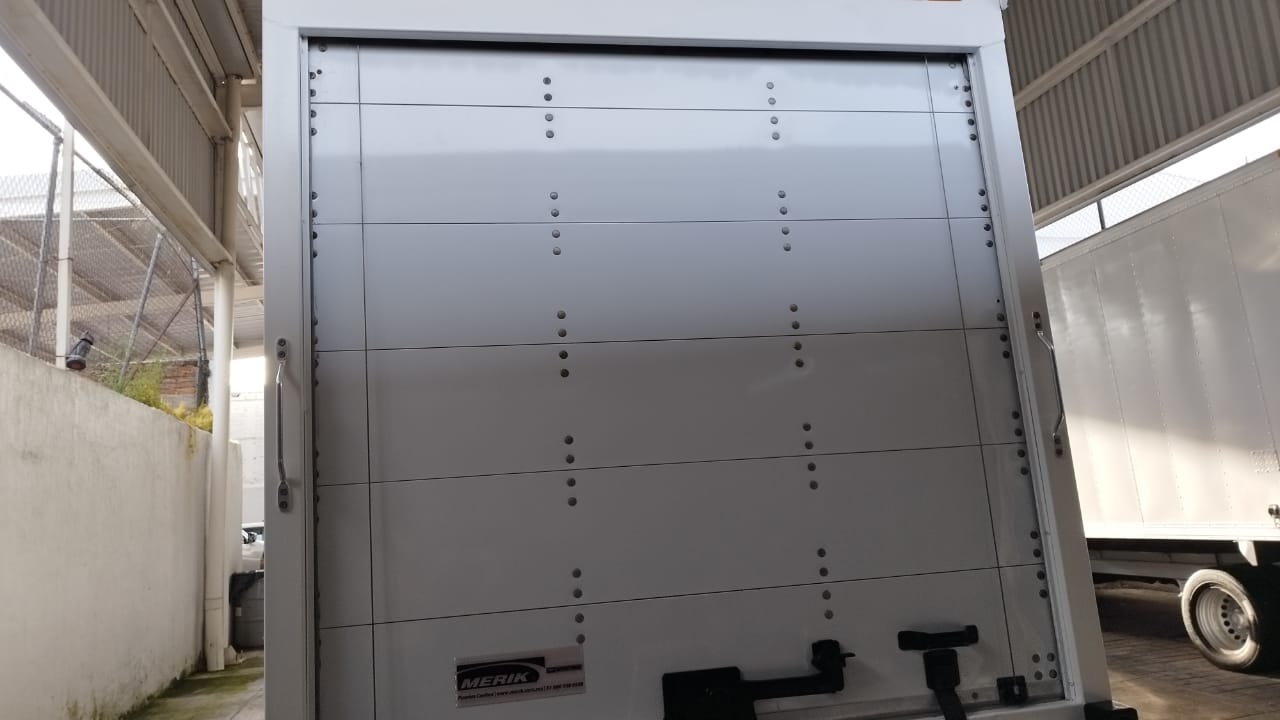 NISSAN FRONTIER NP300 2021