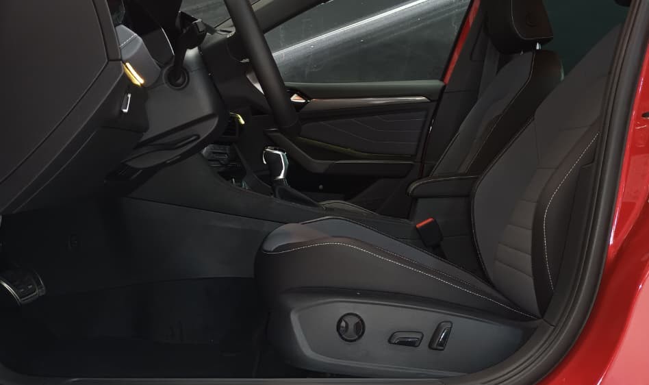 VOLKSWAGEN JETTA 2025 SPORTLINE