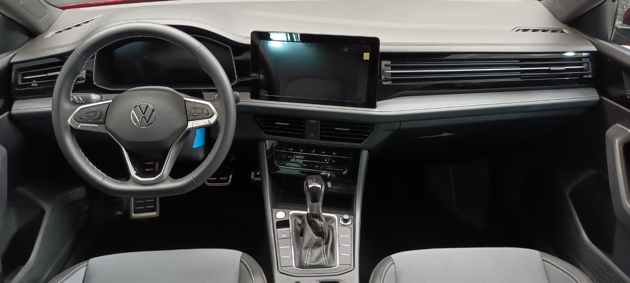 VOLKSWAGEN JETTA 2025 SPORTLINE