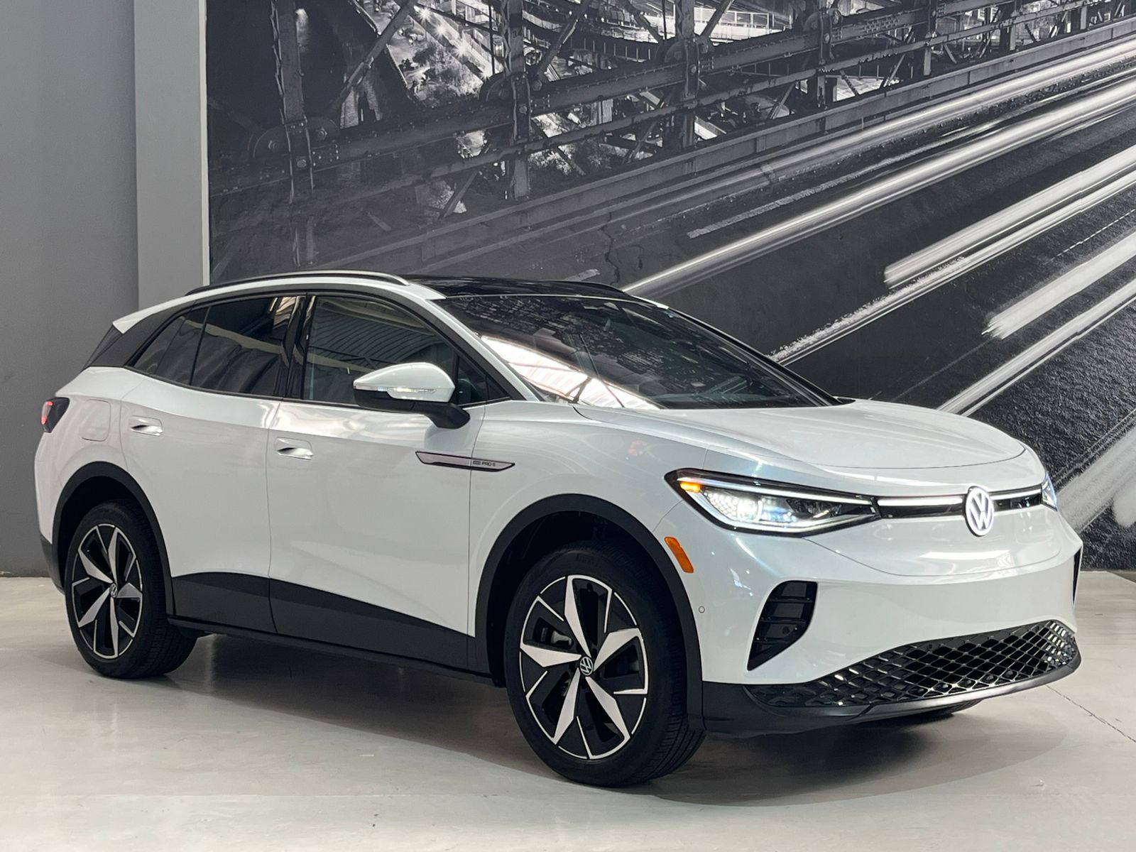 VOLKSWAGEN ID4 PRO S 2024
