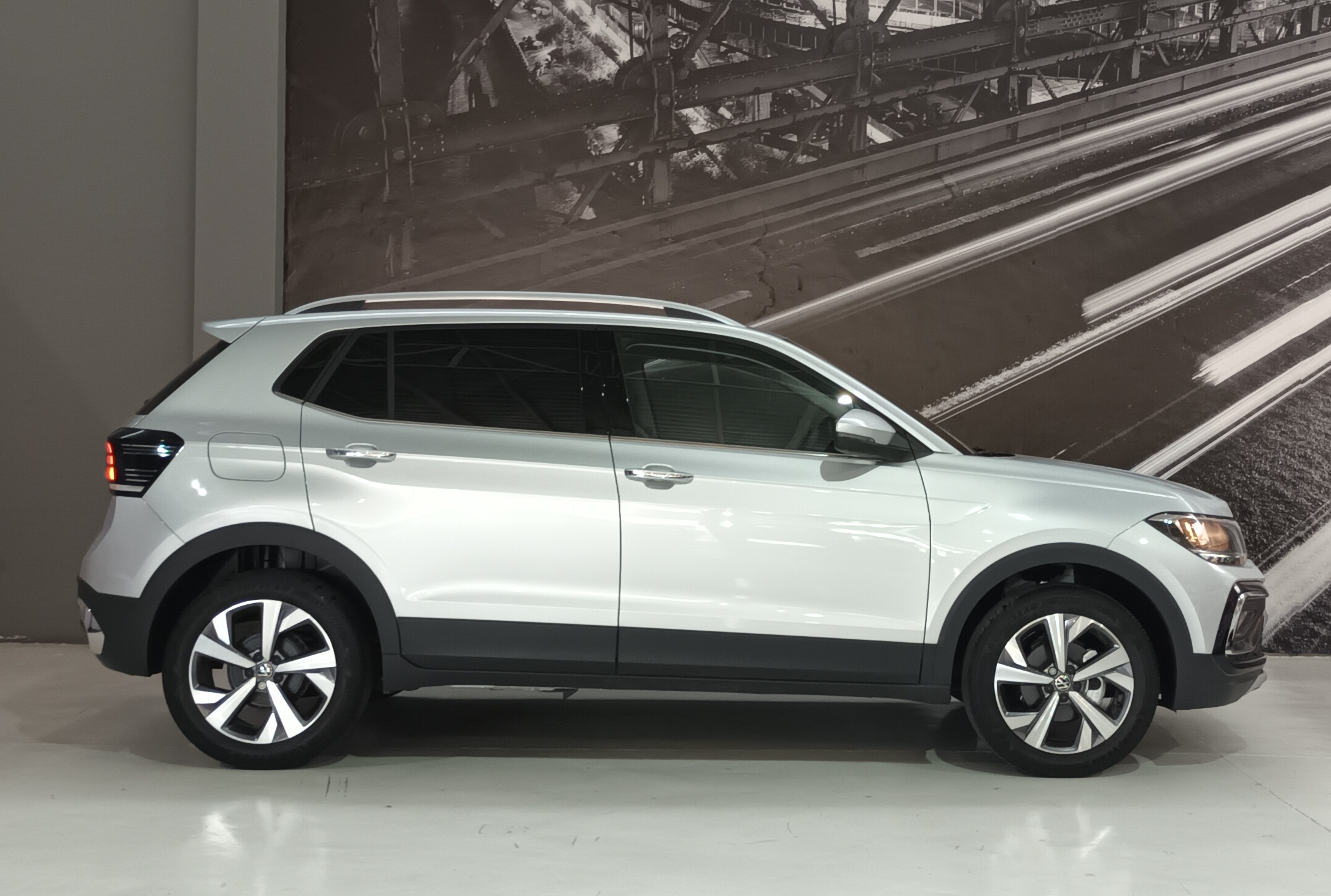 VOLKSWAGEN TAIGUN COMFORTLINE 2025