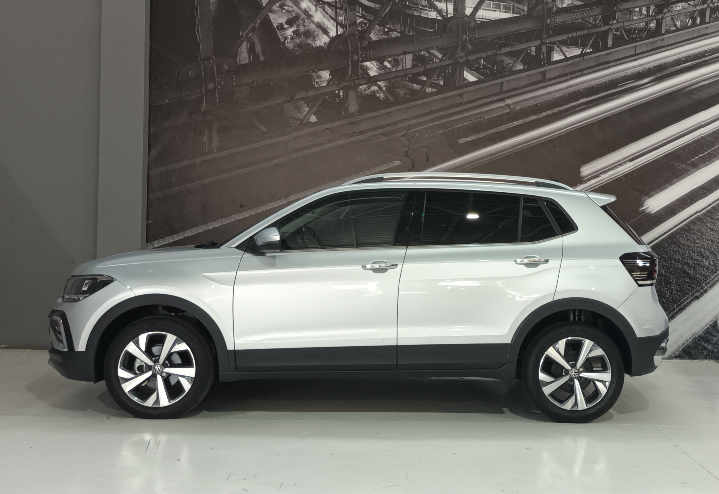 VOLKSWAGEN TAIGUN COMFORTLINE 2025