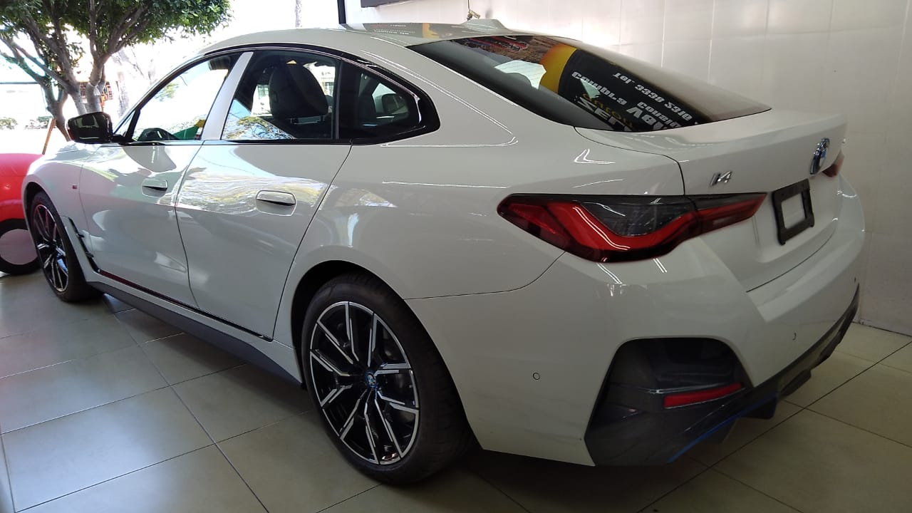 BMW i4 2024 eDRIVE40