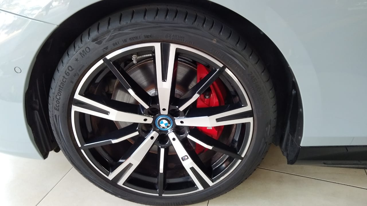 BMW i5 2025 M60 xDrive