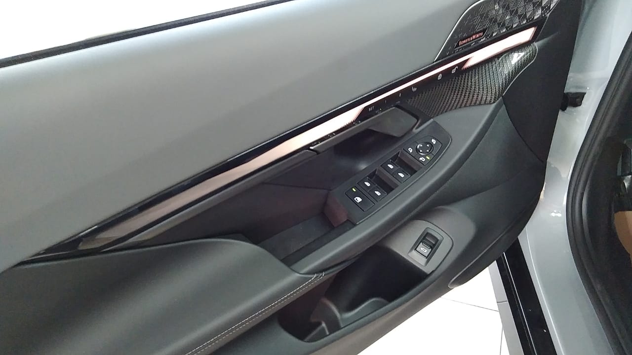 BMW i5 2025 M60 xDrive