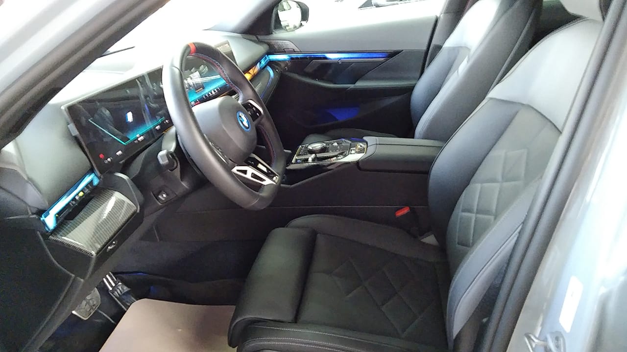 BMW i5 2025 M60 xDrive