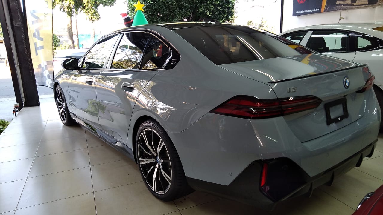 BMW i5 2025 M60 xDrive