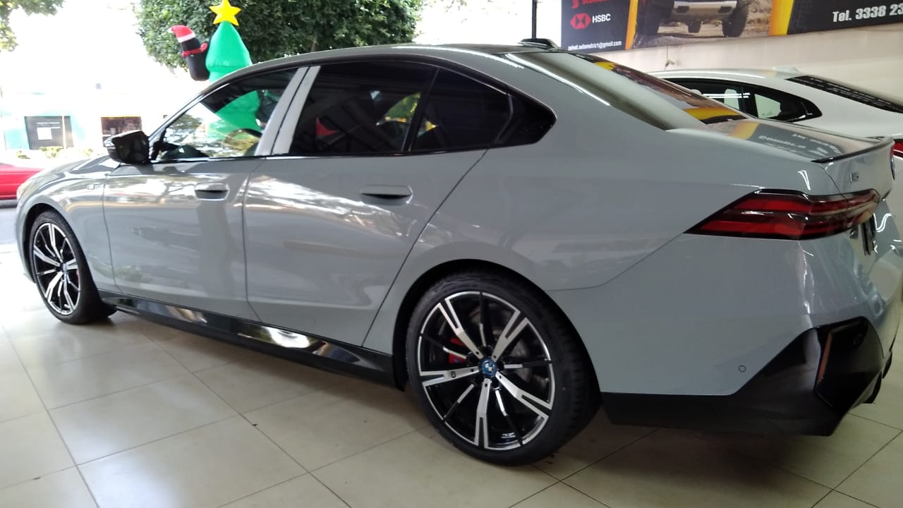 BMW i5 2025 M60 xDrive