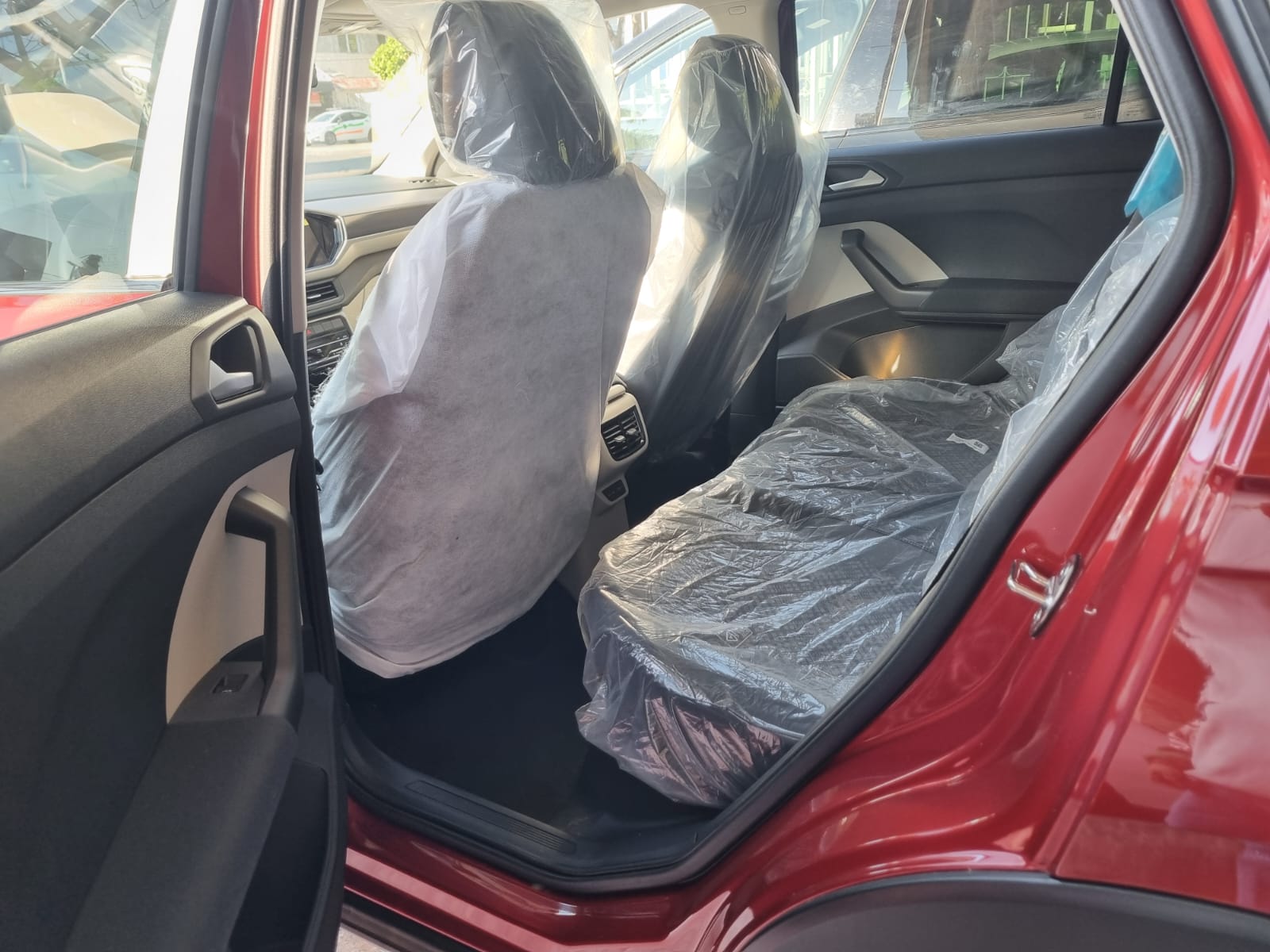 VOLKSWAGEN TAIGUN CONFORTLINE 2024