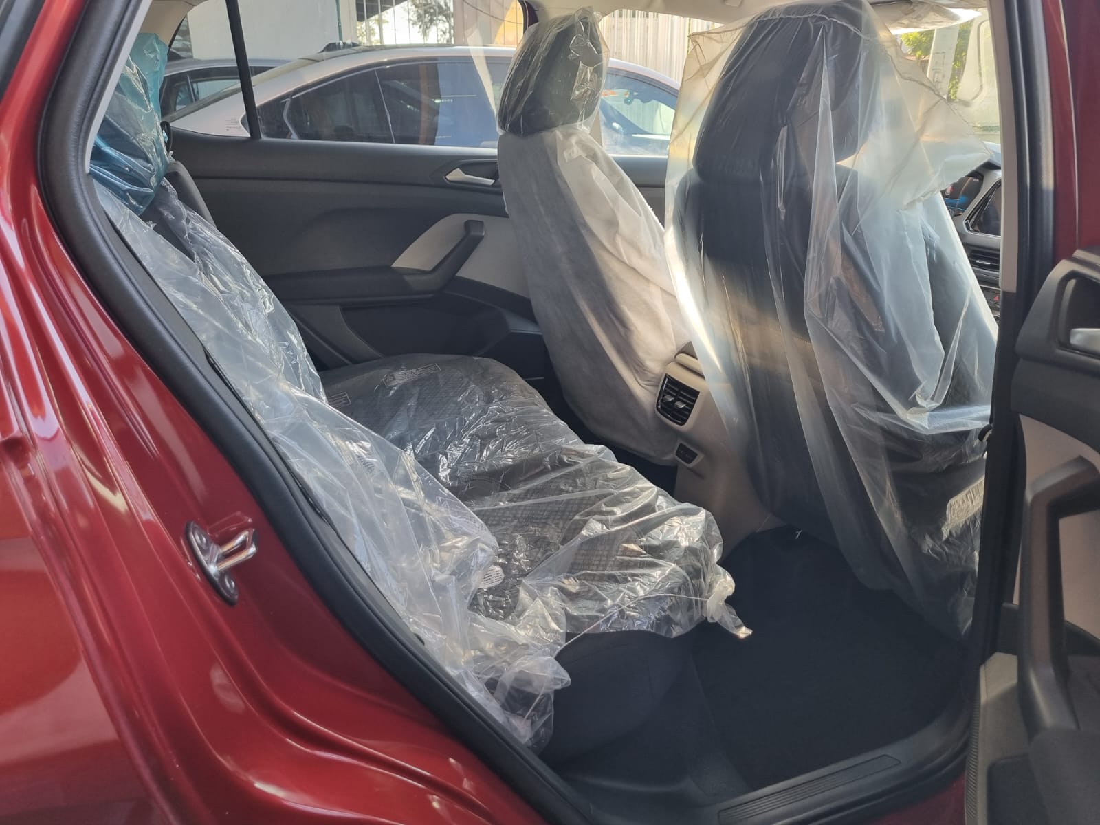 VOLKSWAGEN TAIGUN CONFORTLINE 2024