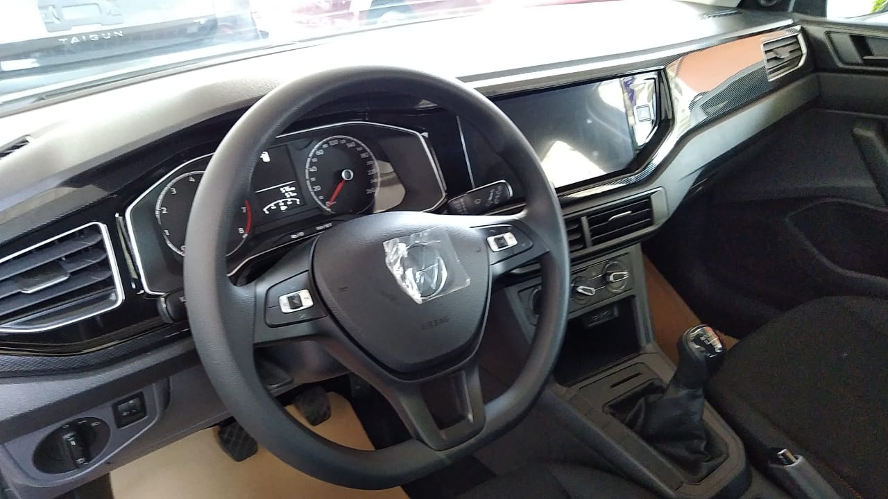 VOLKSWAGEN POLO TRACK 2026