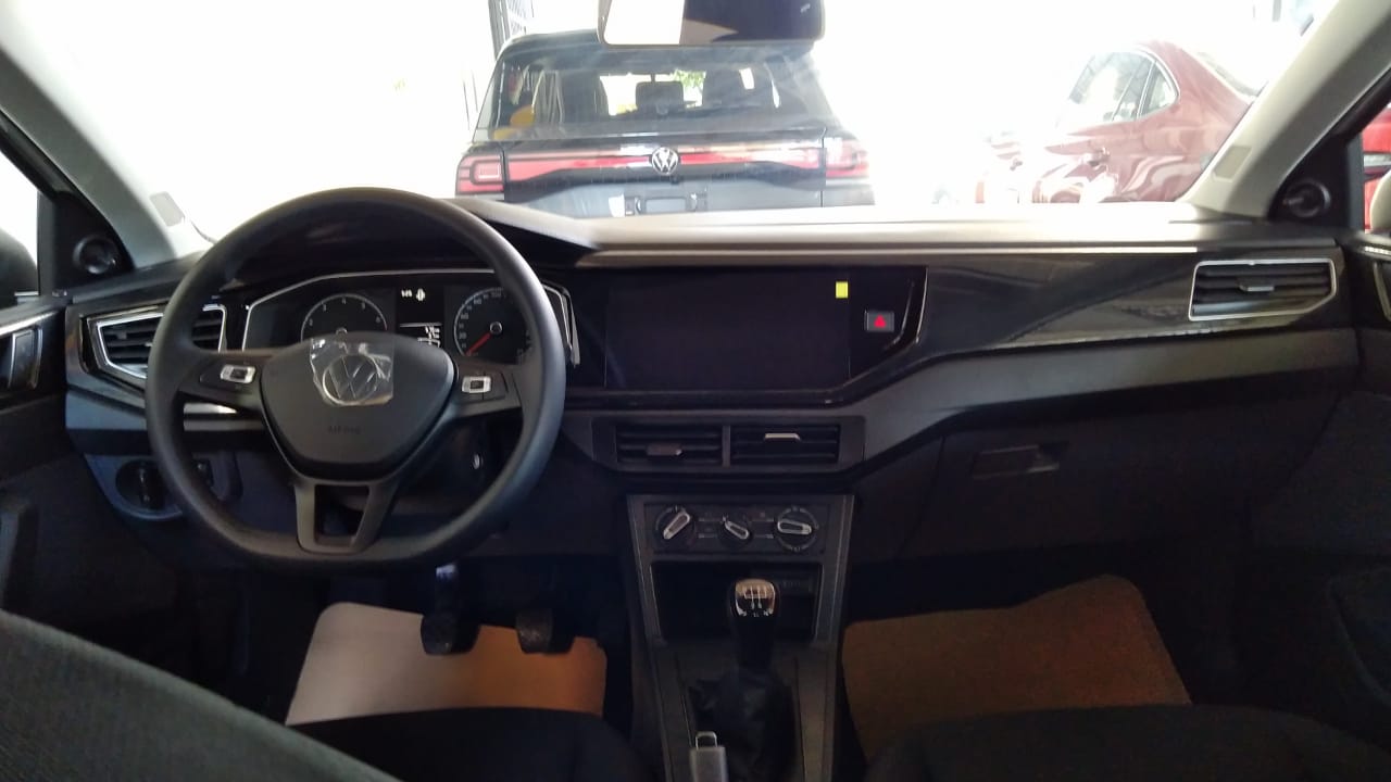 VOLKSWAGEN POLO TRACK 2026