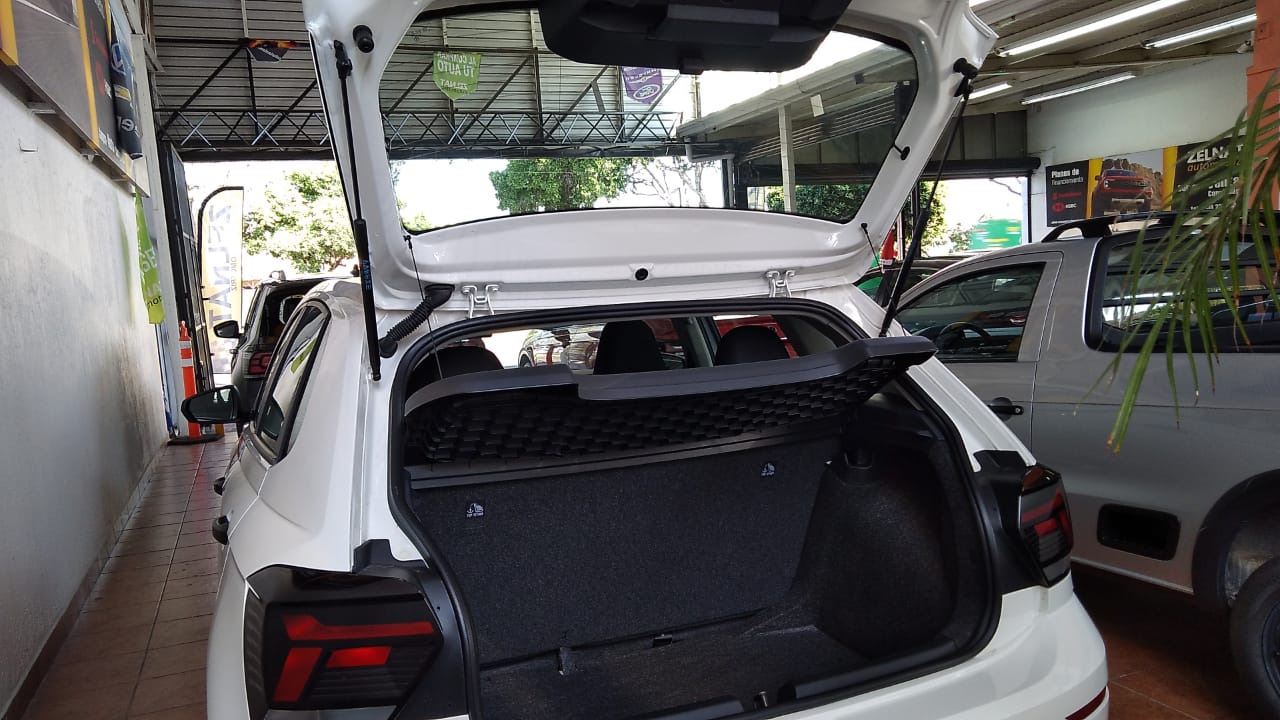 VOLKSWAGEN POLO TRACK 2026