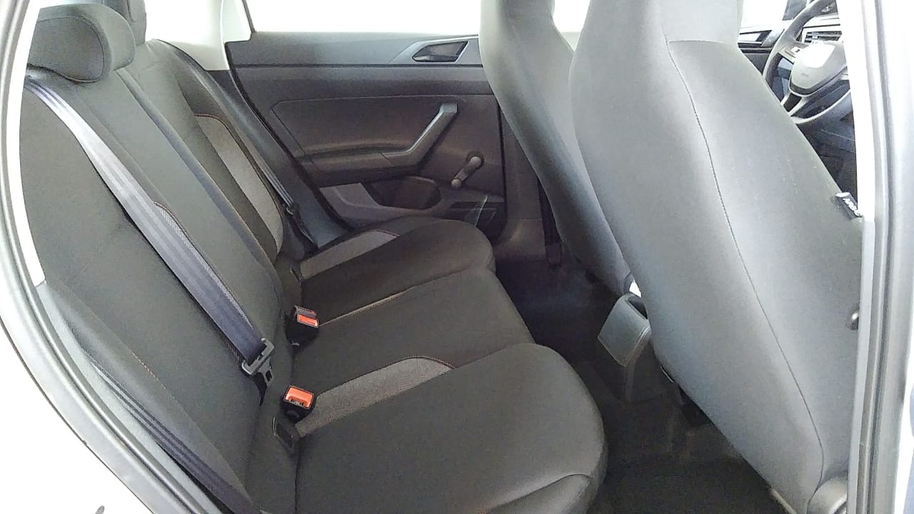 VOLKSWAGEN POLO TRACK 2026