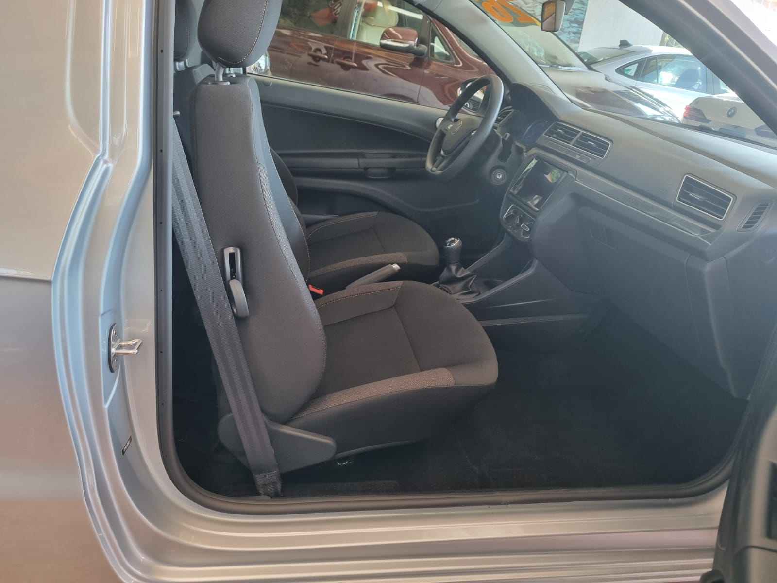 VLKSWAGEN SAVEIRO ROBUST 2026