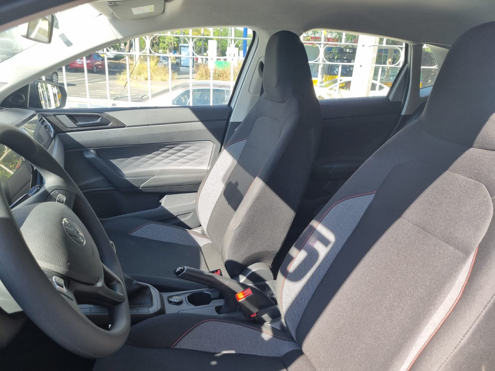 VOLKSWAGEN POLO TRACK 2025