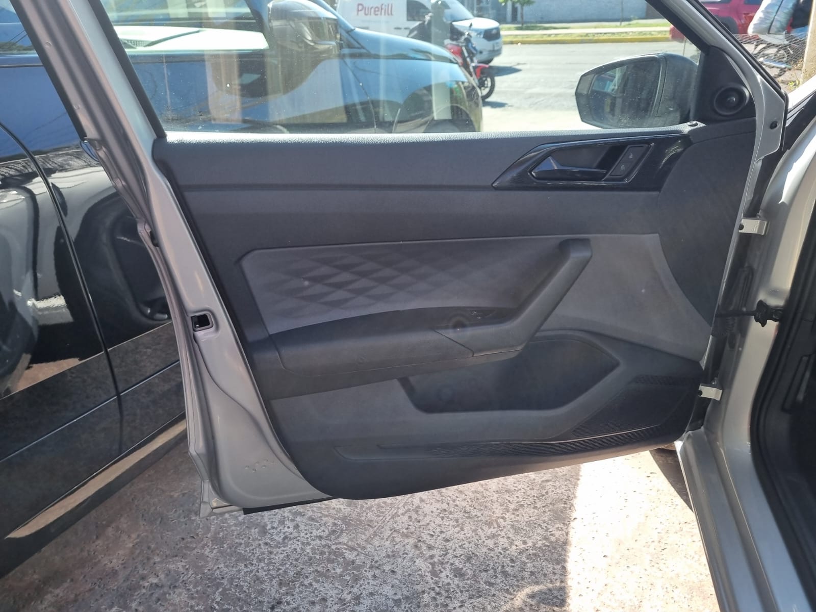 VOLKSWAGEN POLO TRACK 2025