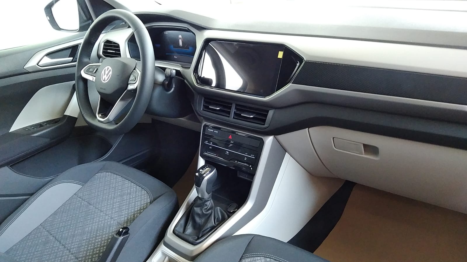 VOLKSWAGEN TAIGUN 2025 COMFORTLINE