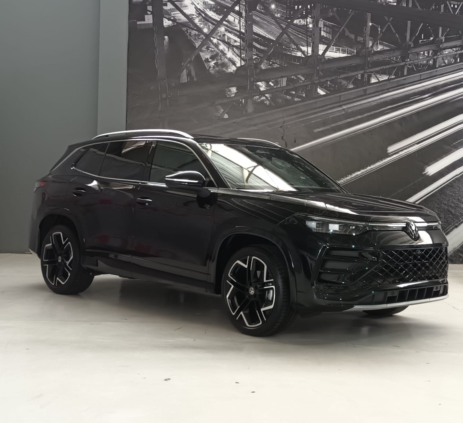VW TIGUAN R-LINE 2026